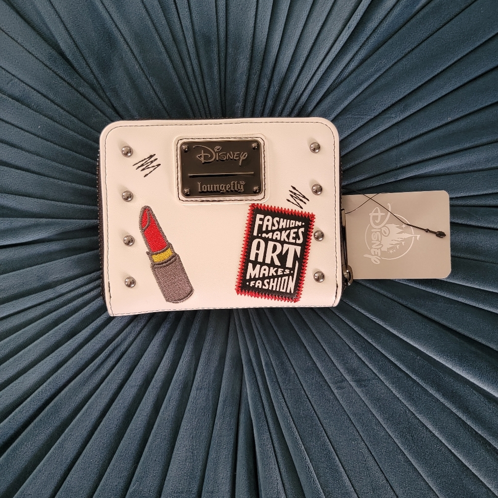 Disney loungefly cruella wallet